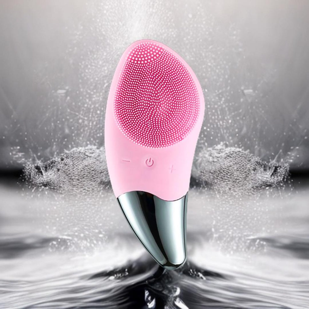 Massaging & cleansing facial brush